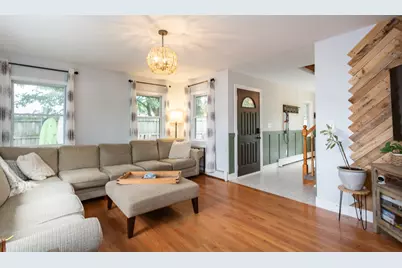 719 Warren Ave, Swansea, MA 02777 - Photo 18