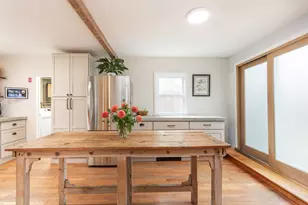 719 Warren Ave, Swansea, MA 02777 - Photo 6