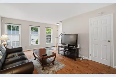 37 Williamsburg Dr #37, Springfield, MA 01108 - Photo 6