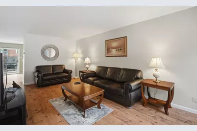 37 Williamsburg Dr #37, Springfield, MA 01108 - Photo 4