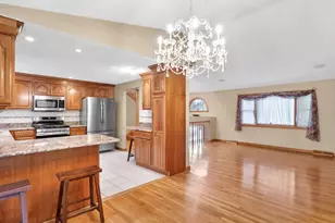 31 Wildmere Ave, Burlington, MA 01803 - Photo 12