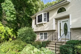 31 Wildmere Ave, Burlington, MA 01803 - Photo 4