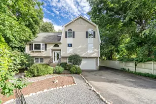 31 Wildmere Ave, Burlington, MA 01803 - Photo 1
