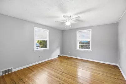 11-13 Palmyra St, Springfield, MA 01118 - Photo 24