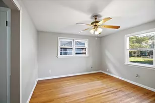 11-13 Palmyra St, Springfield, MA 01118 - Photo 8