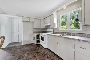 4 Cherry St, Wareham, MA 02571 - Photo 16
