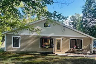 230 S Row Rd, Lunenburg, MA 01462 - Photo 1