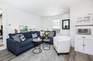 162 Jersey St, Marblehead, MA 01945 - Photo 4