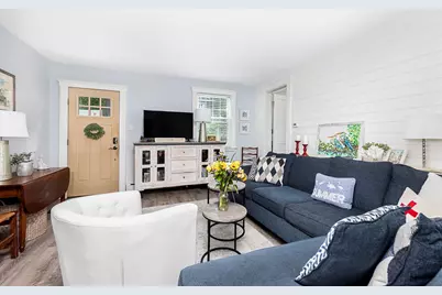 162 Jersey Street #A, Marblehead, MA 01945 - Photo 6