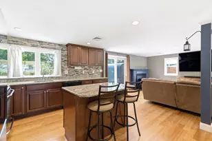 25 Marie Ave, Brockton, MA 02302 - Photo 4