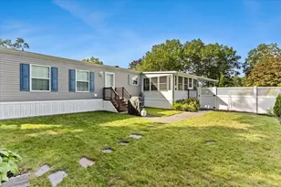 17 Deer Hill Ln, Plymouth, MA 02360 - Photo 1