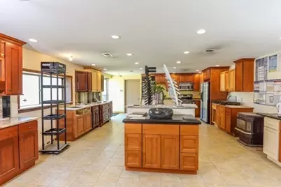 570 Turnpike St, Easton, MA 02334 - Photo 10
