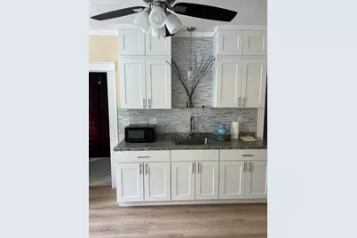 39 Tower St #1, Worcester, MA 01606 - Photo 4