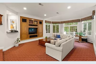 66 Eisenhower Dr, Sharon, MA 02067 - Photo 6