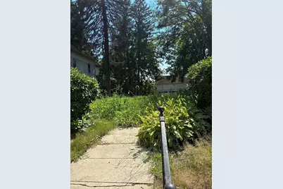 14 Pleasant St, Ware, MA 01082 - Photo 4
