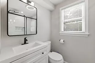 100 Farm St, Bellingham, MA 02019 - Photo 12