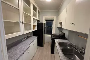 534 William St, Fall River, MA 02721 - Photo 4