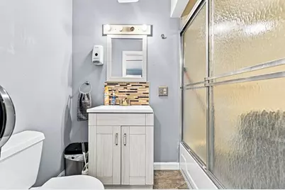 7 Plymouth St, New Bedford, MA 02740 - Photo 12