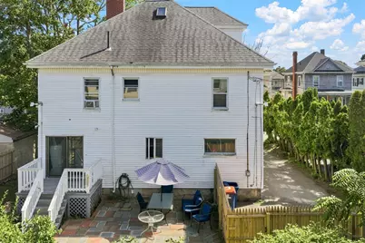 7 Plymouth St, New Bedford, MA 02740 - Photo 34