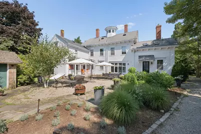288 Russells Mills Rd, Dartmouth, MA 02748 - Photo 4