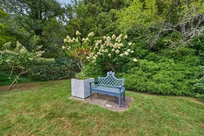288 Russells Mills Rd, Dartmouth, MA 02748 - Photo 10