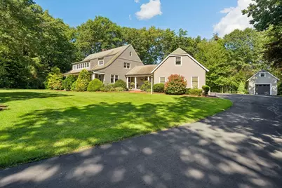 7 Strawberry Hill Ln, Tyngsborough, MA 01904 - Photo 2