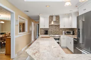 11 Sunset Dr, Easton, MA 02334 - Photo 6