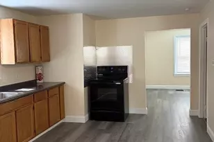 11 Myrtle Ave, Webster, MA 01570 - Photo 4