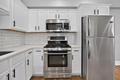 254 Lafayette St #2F, Salem, MA 01970 - Photo 4