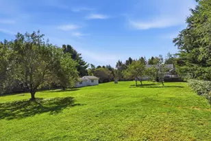 2 Apple Tree Dr, Millbury, MA 01527 - Photo 24