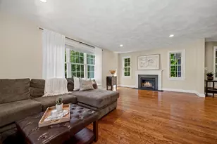 44 Ashwood Ave, Wilmington, MA 01887 - Photo 10