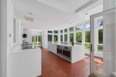 1069 Horseneck Rd, Westport, MA 02790 - Photo 12