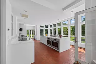 1069 Horseneck Rd, Westport, MA 02790 - Photo 12