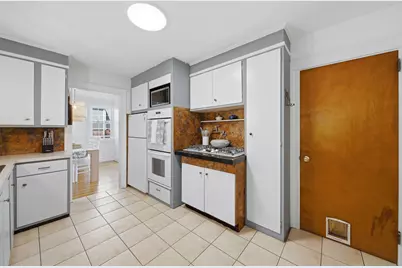 283 Longhill Ave, Somerset, MA 02726 - Photo 12