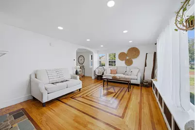 283 Longhill Ave, Somerset, MA 02726 - Photo 6