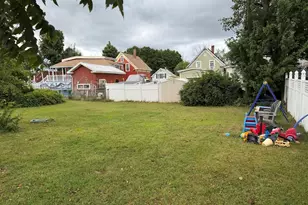 109 S Pleasant St, Haverhill, MA 01835 - Photo 10