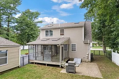 15 Crossman Ave, Attleboro, MA 02703 - Photo 28