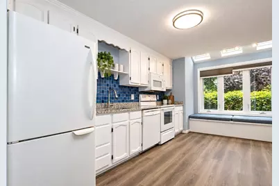 303 Maple Brook Rd. #303, Bellingham, MA 02019 - Photo 8