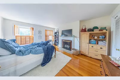1712 Beacon St #2, Brookline, MA 02446 - Photo 10