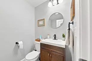 60 Avery St, New Bedford, MA 02745 - Photo 28