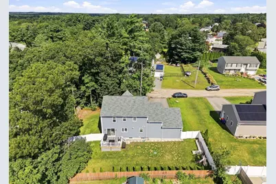 60 Avery St, New Bedford, MA 02745 - Photo 8