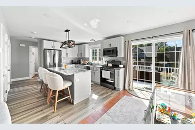 60 Avery St, New Bedford, MA 02745 - Photo 14
