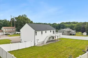 29 Phyllis Rd, Taunton, MA 02780 - Photo 4
