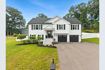 29 Phyllis Rd, Taunton, MA 02780 - Photo 1