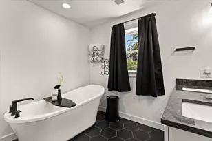 29 Phyllis Rd, Taunton, MA 02780 - Photo 22