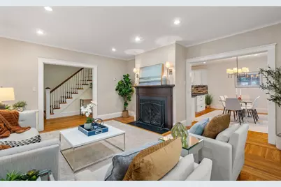 133 Wolcott Road, Brookline, MA 02467 - Photo 4