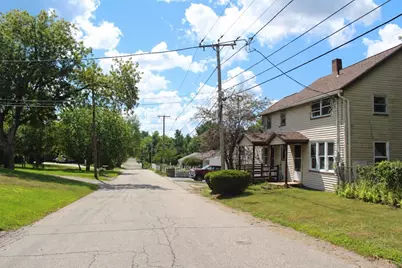 50 Valley St, Spencer, MA 01562 - Photo 2