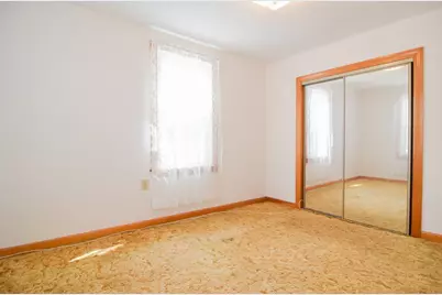 38 Pleasant St, Ware, MA 01082 - Photo 34