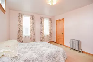 38 Pleasant St, Ware, MA 01082 - Photo 36
