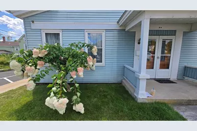 38 Pleasant St, Ware, MA 01082 - Photo 10